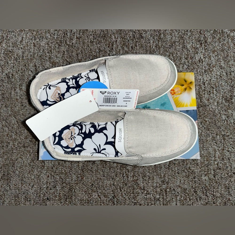 Roxy Minnow Shoe - Wide Fit